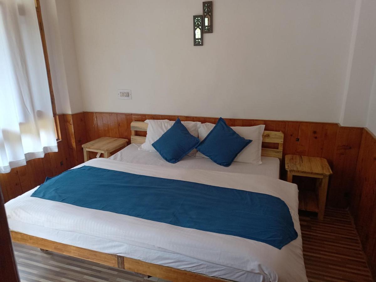 Jibhi Highness River Side Hotel Ngoại thất bức ảnh