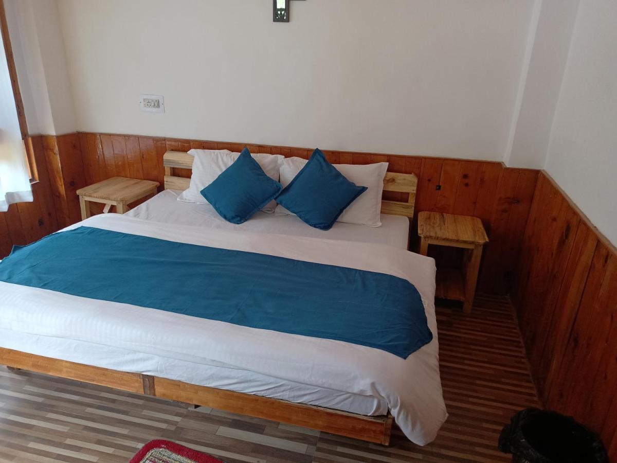 Jibhi Highness River Side Hotel Ngoại thất bức ảnh