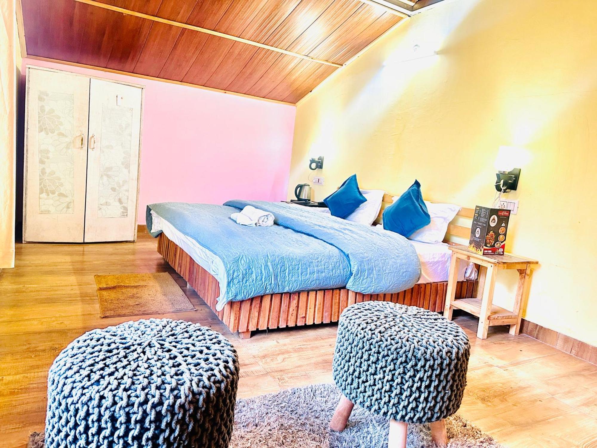 Jibhi Highness River Side Hotel Ngoại thất bức ảnh